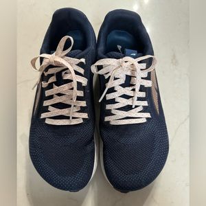 Altra Escalante 3 Navy/Coral Women’s size 9